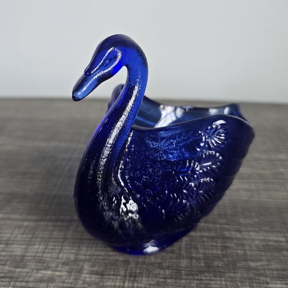 Fenton Cobalt Blue Swan Bird Collectible Glass Candy Trinket Ring Dish - Picture 10 of 10